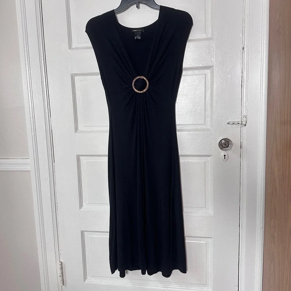 3/$20💥BCBGMaxAzria Black Midi Dress Cinched Waist Bamboo‎ Ring Accent M Stretch